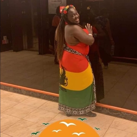 Meet your Posher, Gloria - Picture 1 of 1